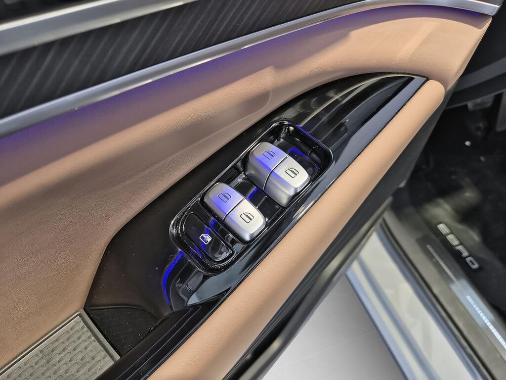 Ebro S900 PHEV 1.5 TGDI 3DHT 4X4 Luxury