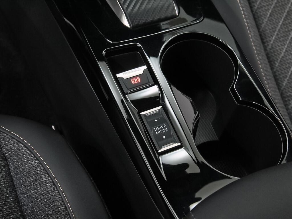 Peugeot 2008 Allure Puretech 130 S&S EAT8