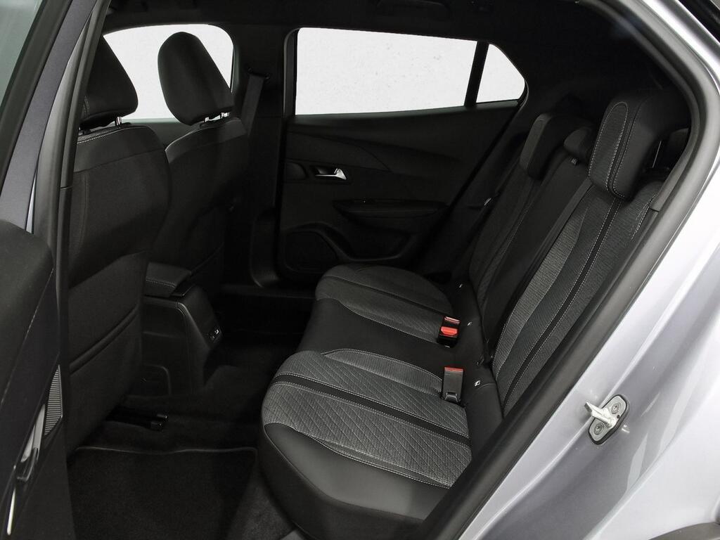Peugeot 2008 Allure Puretech 130 S&S EAT8