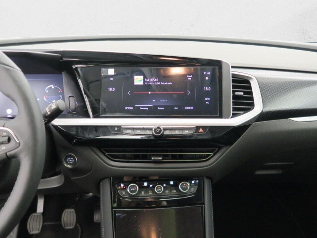 Opel Grandland ULTIMATE 1,2 TURBO S/S MT6 130CV 5P