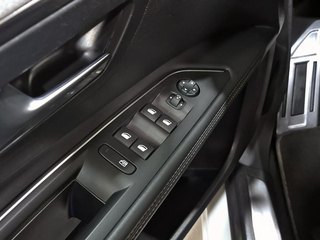 Peugeot 3008 1.2 PureTech 96KW (130CV) S&S GT