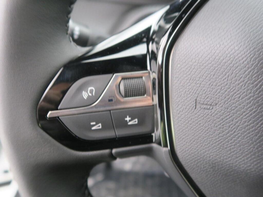 Peugeot 2008 ALLURE PACK 1.2 PURETECH 100CV MAN
