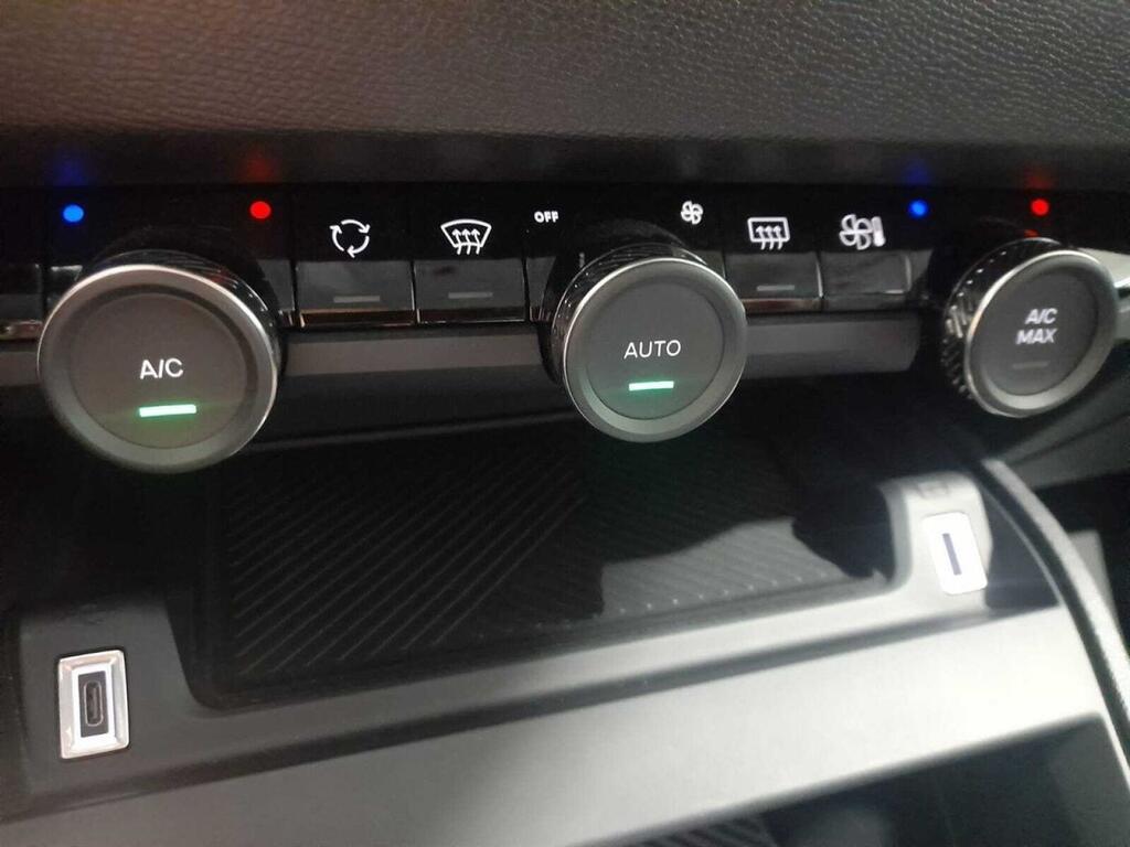 Citroën C4 PureTech 130 S&S EAT8 Plus