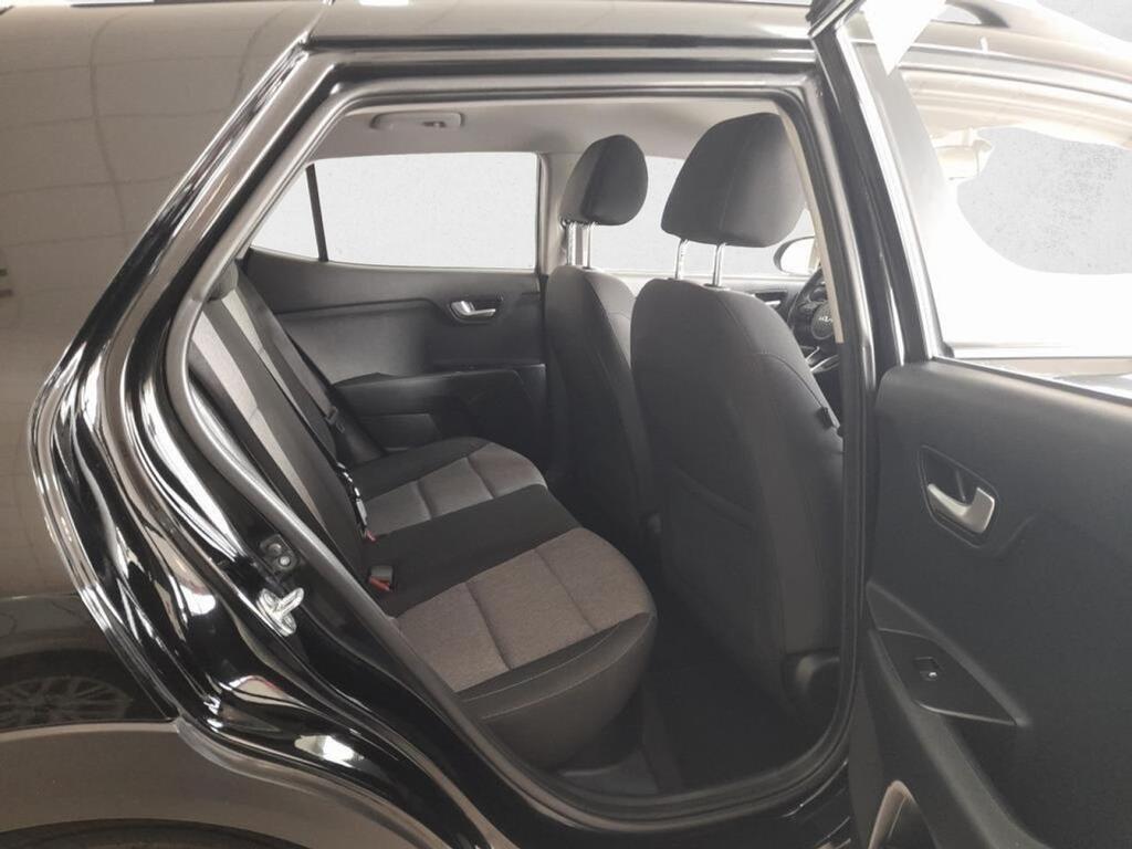 Kia Stonic 1.0 T-GDi 74kW (100CV) MHEV iMT Concept 11
