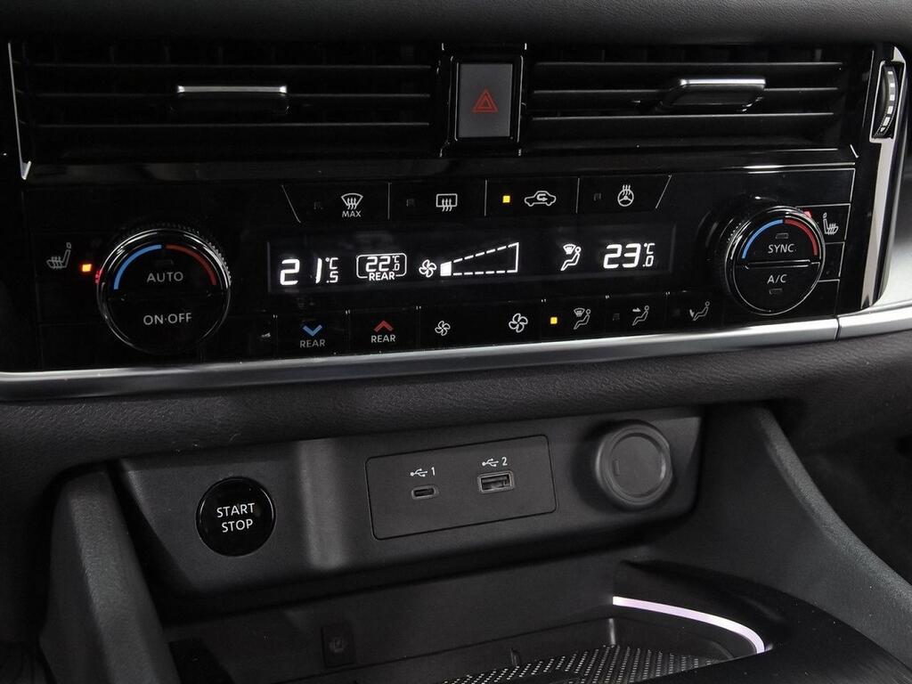 Nissan X-Trail 5pl 1.5 e-4ORCE 158kW 4x4 A/T Adventure 34
