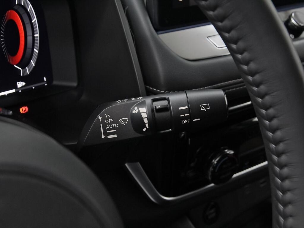 Nissan X-Trail 5pl 1.5 e-4ORCE 158kW 4x4 A/T Adventure 18