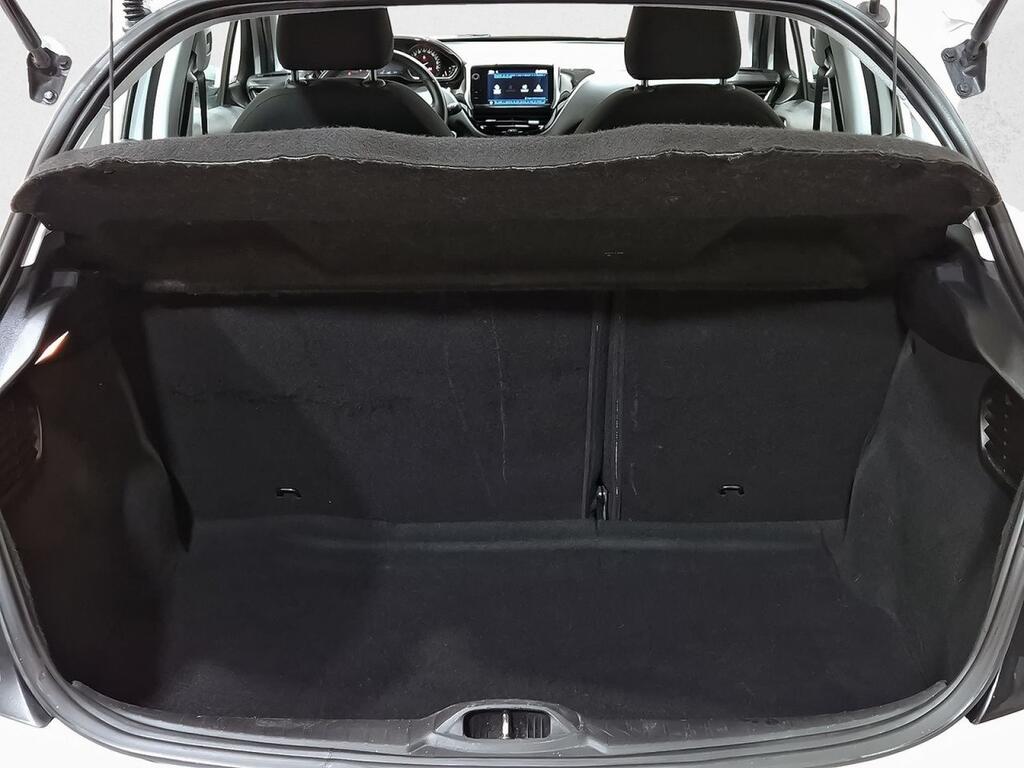 Peugeot 208 5P Signature 1.2L PureTech 60KW (82CV) 9