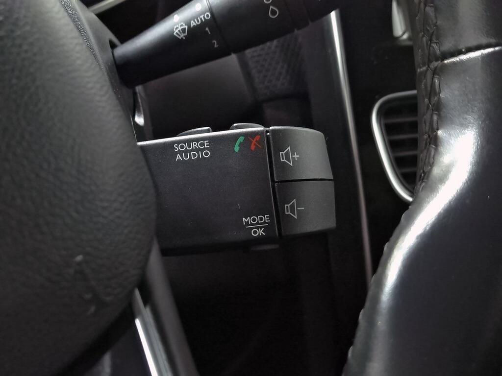 Renault Clio Zen TCe 66kW (90CV) -18 17