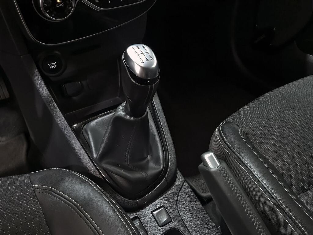 Renault Clio Zen TCe 66kW (90CV) -18 26