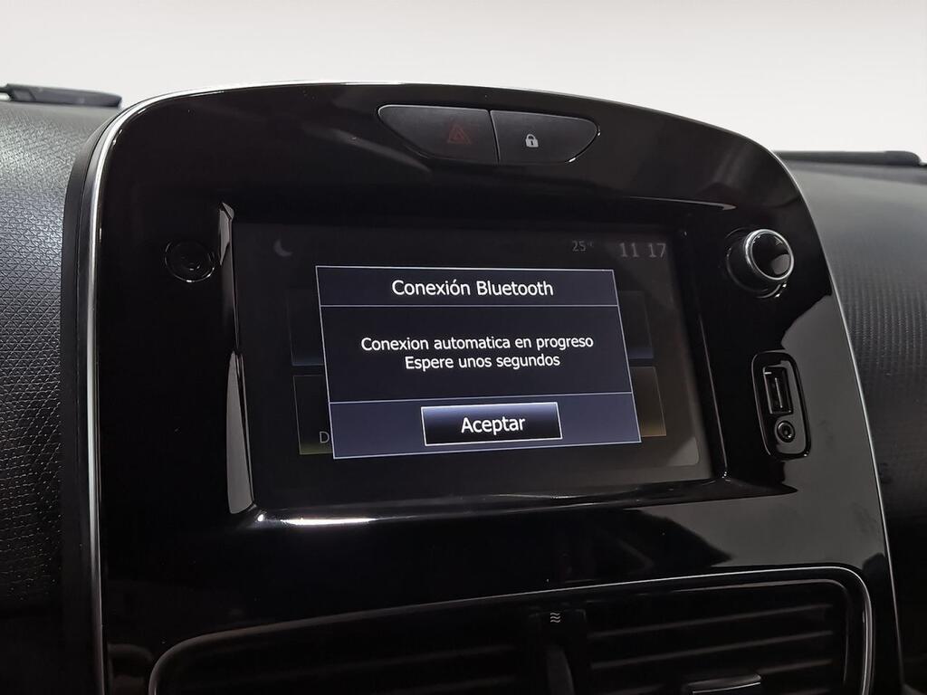 Renault Clio Zen TCe 66kW (90CV) -18 23