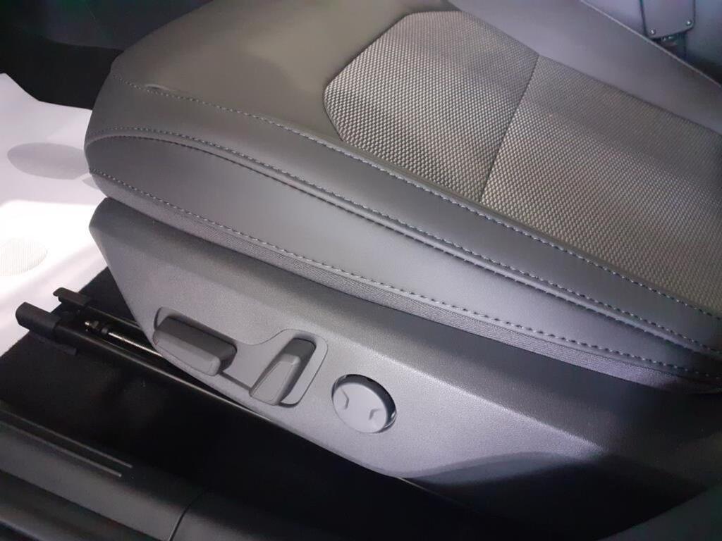 Kia Niro 1.6 GDi HEV 104kW (141CV) Drive