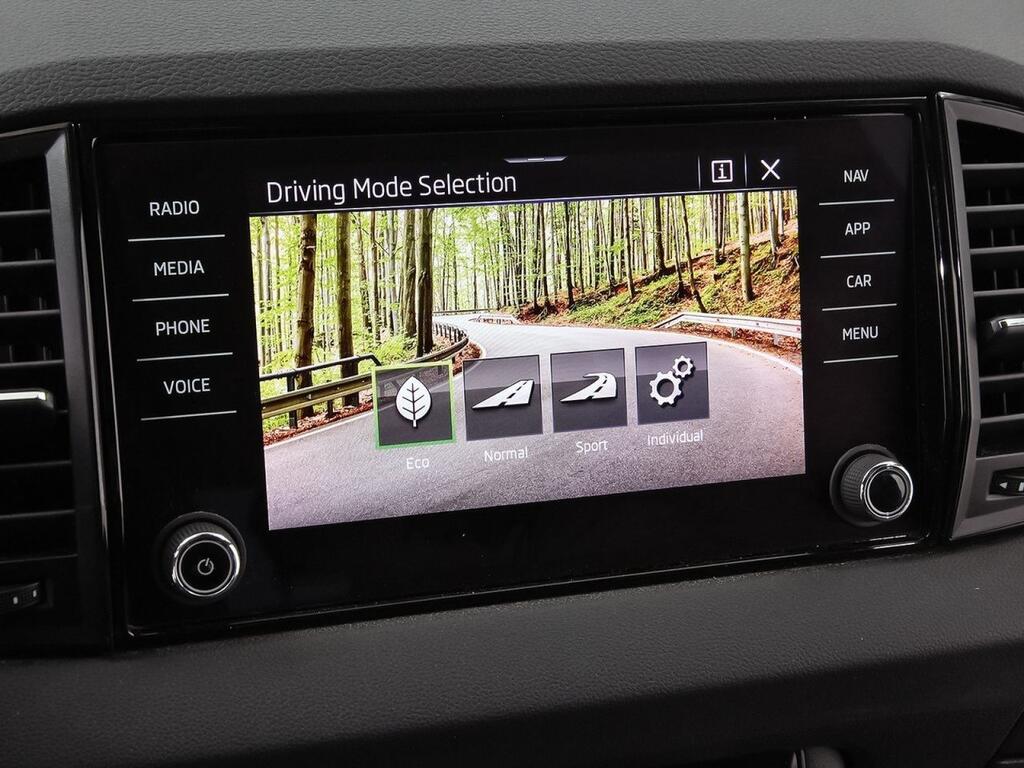 Skoda Karoq 1.5 TSI 110kW (150CV) DSG ACT Sportline