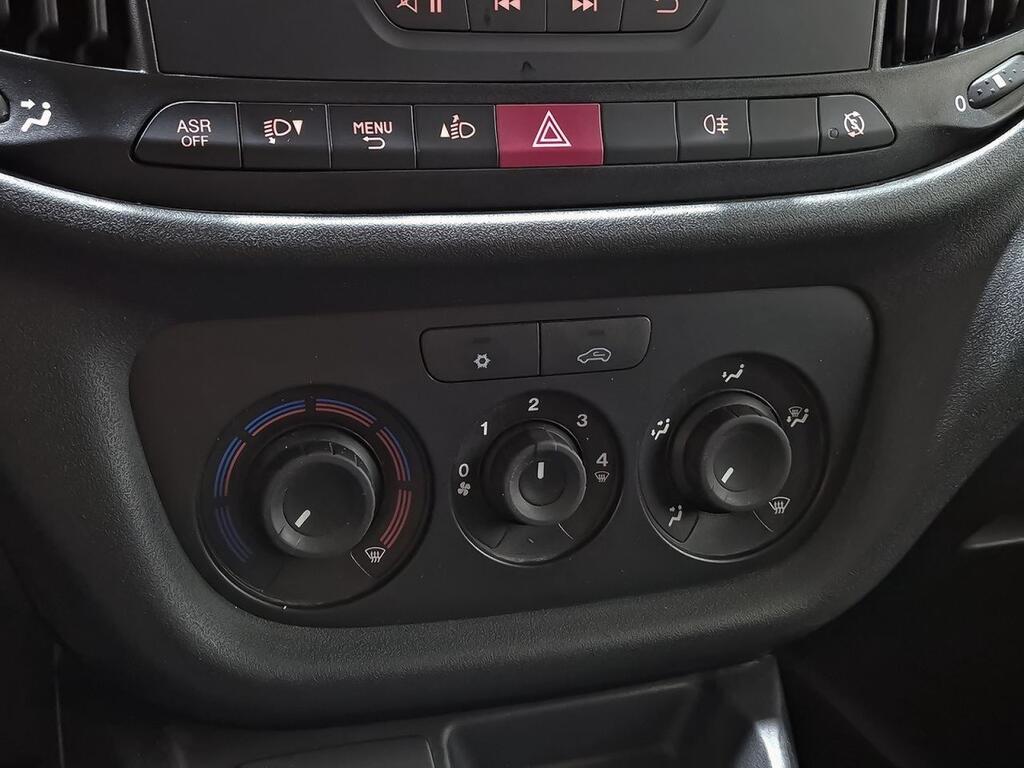 Fiat Doblò 1.3 MULTIJET 95CV SX MAXI 4P 21