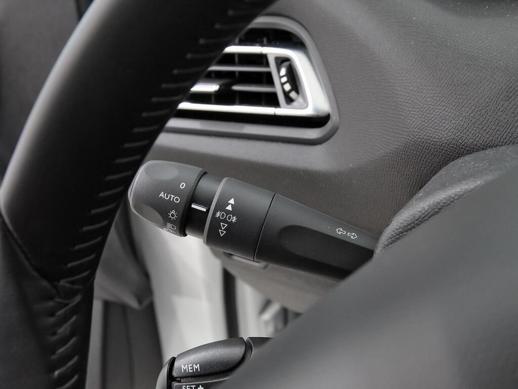 Peugeot 308 SWActive Pack BlueHDi 130 S&S MAN