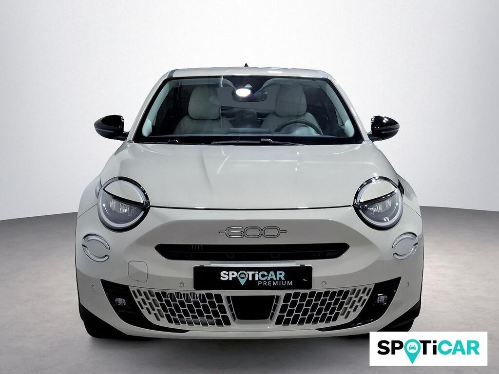 Fiat 600 600 MHEV La prima 1.2 74kW (100CV) DDCT