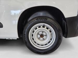 Opel Combo Cargo 1.5 TD 75KW 650KG SWB 3P 8