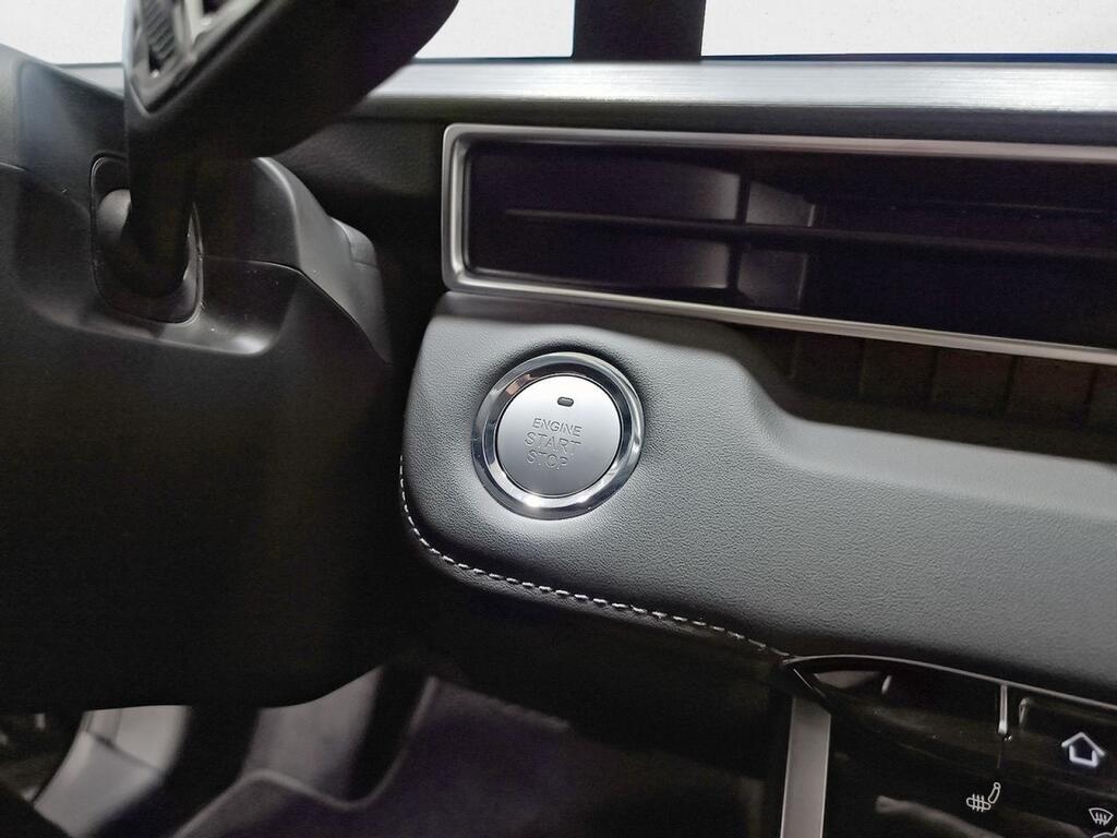 Ebro S400 1.5 DHE HEV Excellence CVT