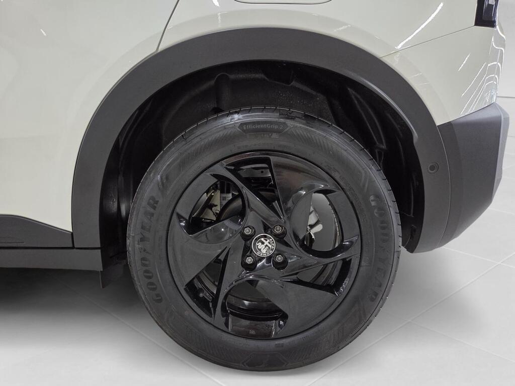 Alfa Romeo Junior Ibrida 100kW (136CV)