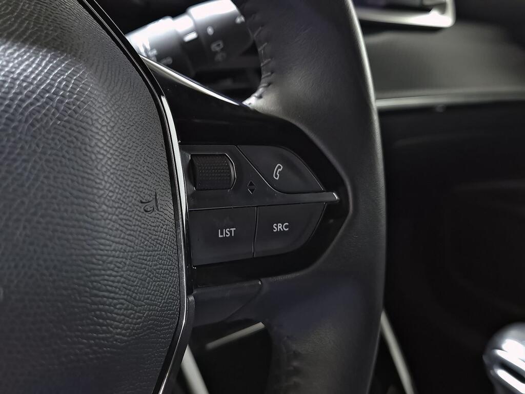 Peugeot 2008 Allure Pack Puretech 100 S&S 6 Vel. MAN