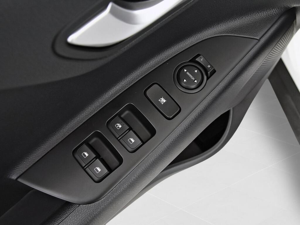 Kia Stonic 1.2 DPi 62kW (84CV) Concept