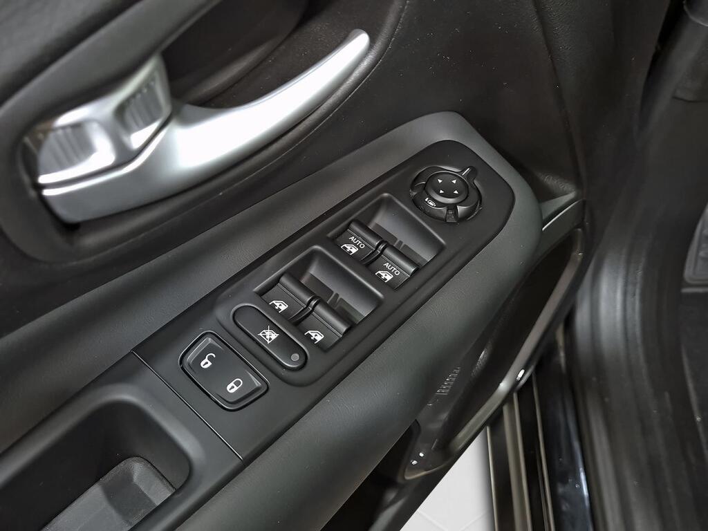 Jeep Renegade eHybrid Altitude 1.5 MHEV 130hp Dct Fwd 11