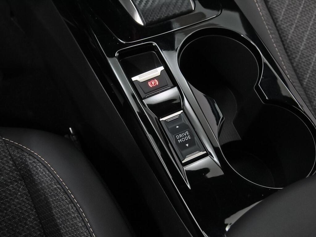Peugeot 2008 N2008 Allure Hybrid 145 eDCS6