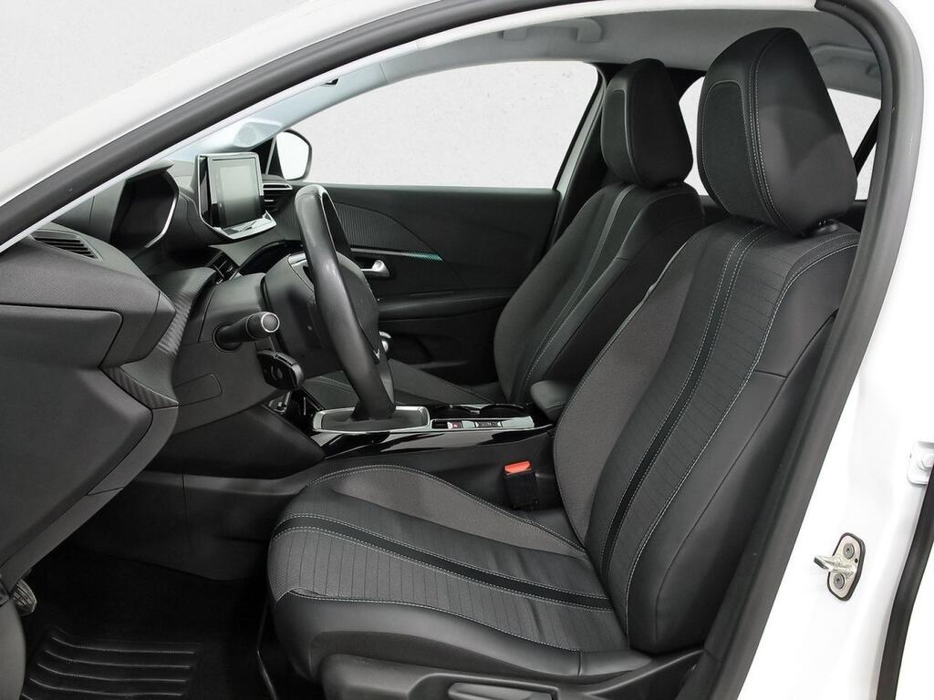 Peugeot 208 BlueHDi 73kW (100CV) Allure 8