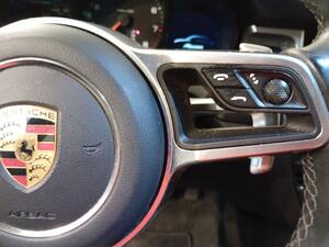 Porsche Macan Macan 8