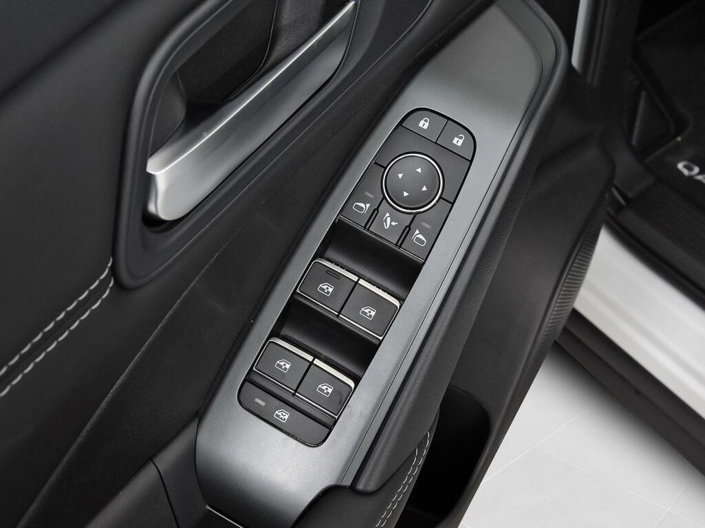 Nissan Qashqai DIG-T 103kW N-Connecta