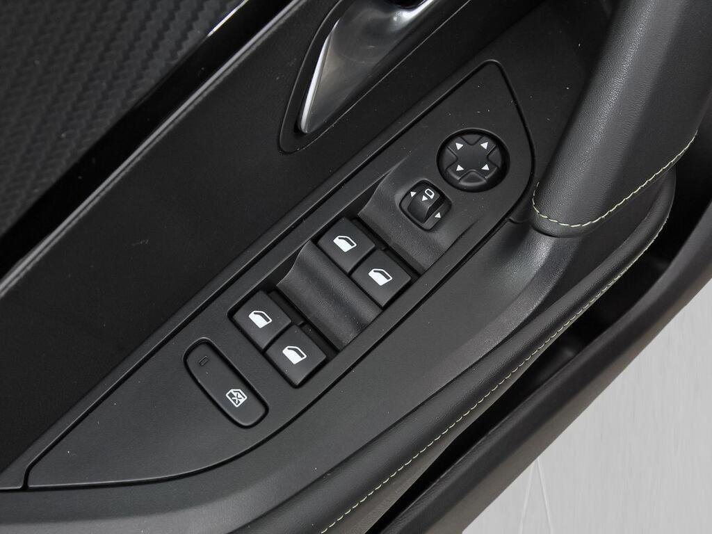 Peugeot 2008 GT BlueHDI 130 S&S EAT8
