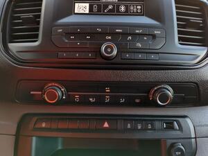 Peugeot Expert 2.0 BLUEHDI 145 S&S STANDARD 4P 8 PLAZAS (GANCHO REMOLQUE) 19