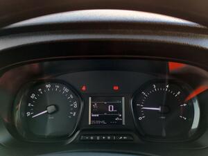 Peugeot Expert 2.0 BLUEHDI 145 S&S STANDARD 4P 8 PLAZAS (GANCHO REMOLQUE) 16