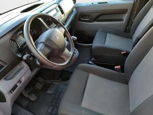 Peugeot Expert 2.0 BLUEHDI 145 S&S STANDARD 4P 8 PLAZAS (GANCHO REMOLQUE) 21
