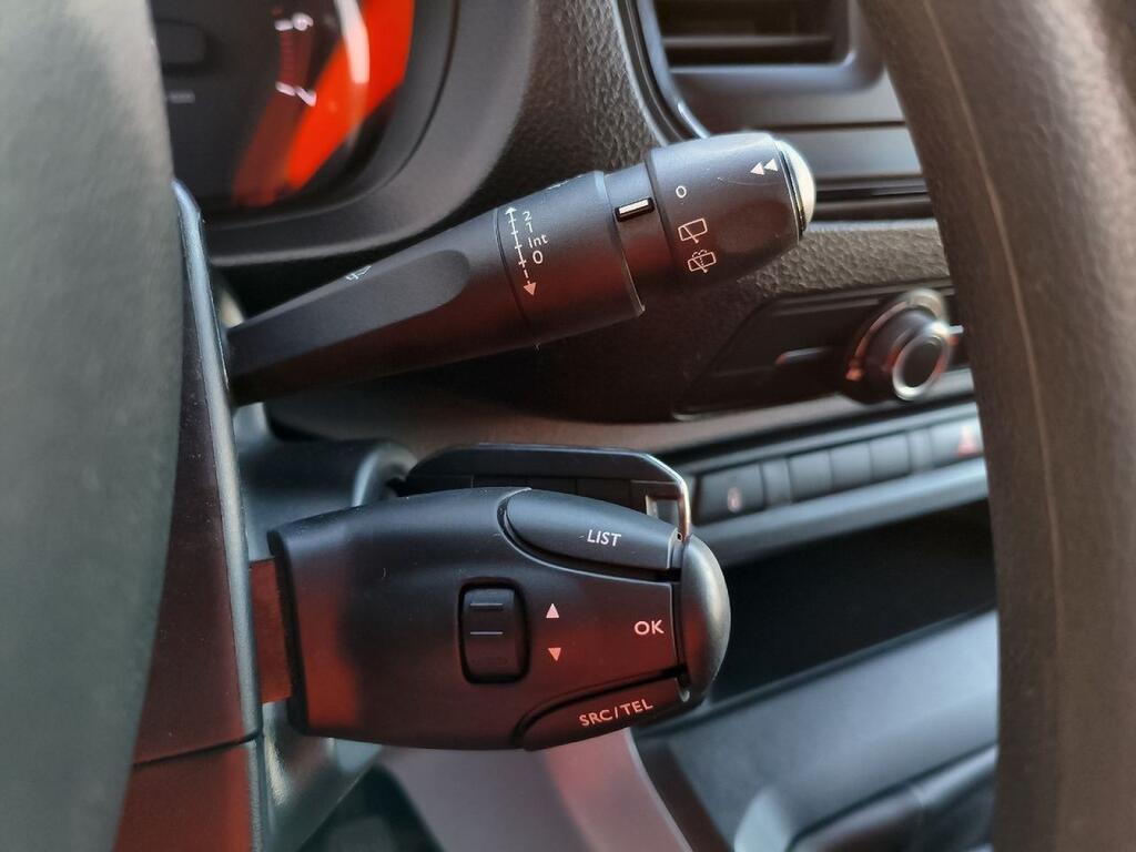 Peugeot Expert 2.0 BLUEHDI 145 S&S STANDARD 4P 8 PLAZAS (GANCHO REMOLQUE)