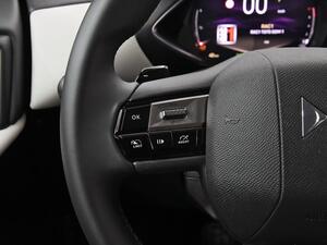 DS DS 3 PureTech 96kW Aut. Esprit de Voyage 17