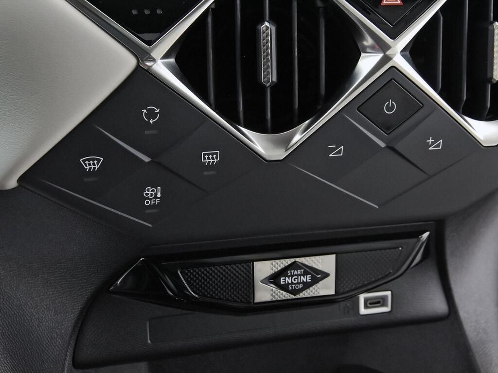 DS DS 3 PureTech 96kW Aut. Esprit de Voyage