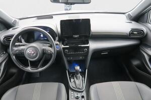 Toyota Yaris Cross 1.5 120H Adventure 6