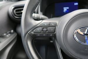 Toyota Yaris Cross 1.5 120H Adventure 15