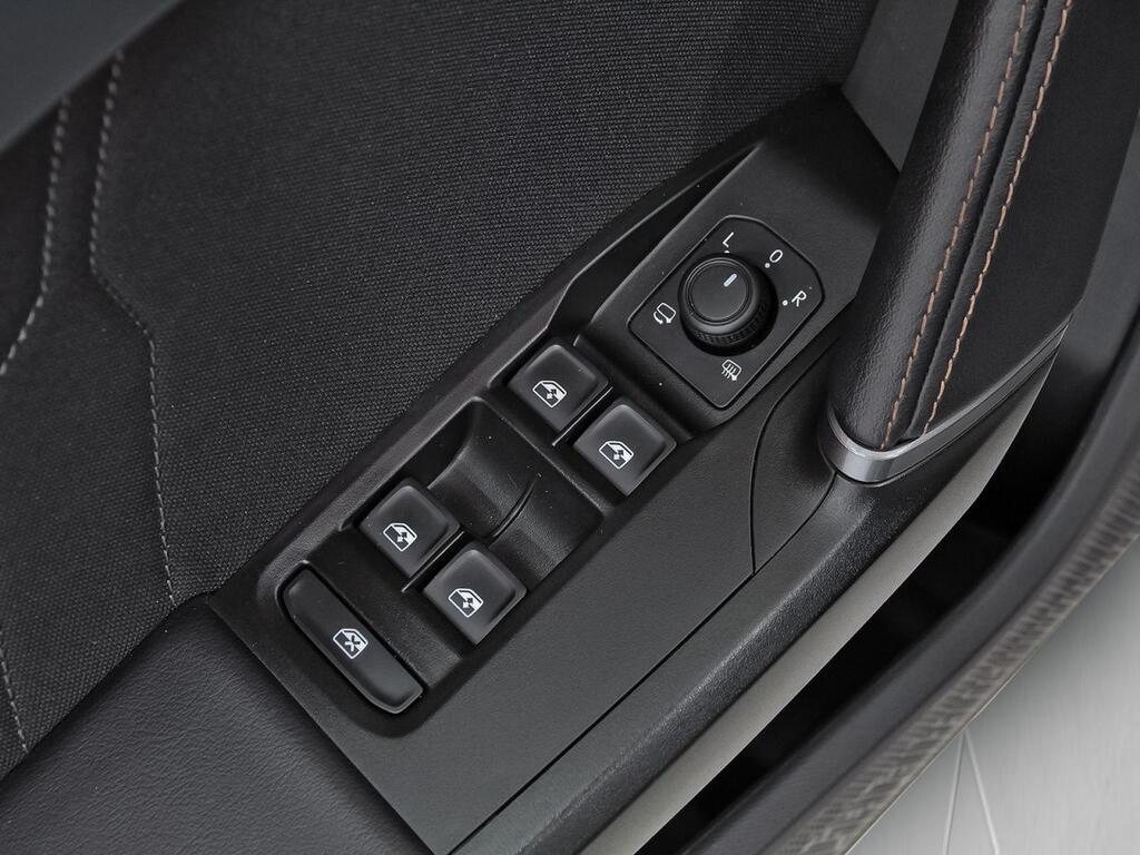 CUPRA León 1.5 eTSI 110kW (150CV) DSG