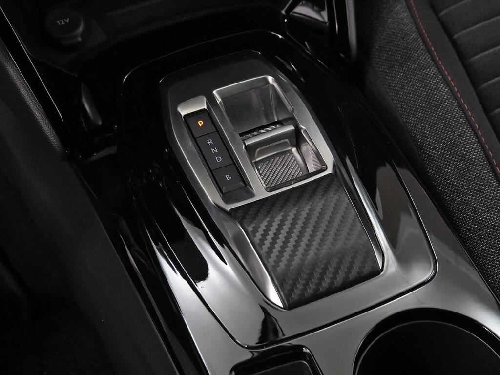 Peugeot 2008 Eléctrico Active Pack 136 (100kW) Segunda mano