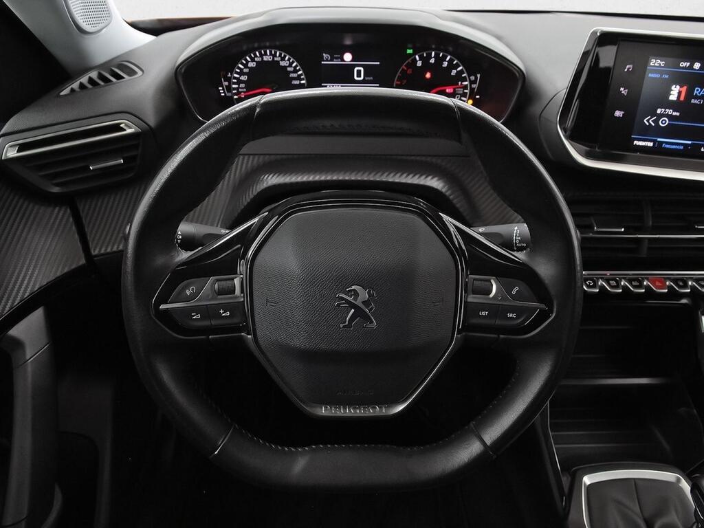 Peugeot 2008 Active Pack Puretech 100 S&S BVM6 Segunda mano