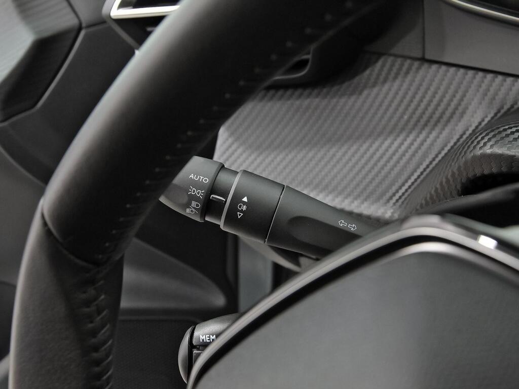 Peugeot 208 PureTech 73kW (100CV) Allure Segunda mano