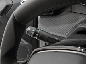 Peugeot 2008 Allure Puretech 130 S&S 6 Vel. MAN 16