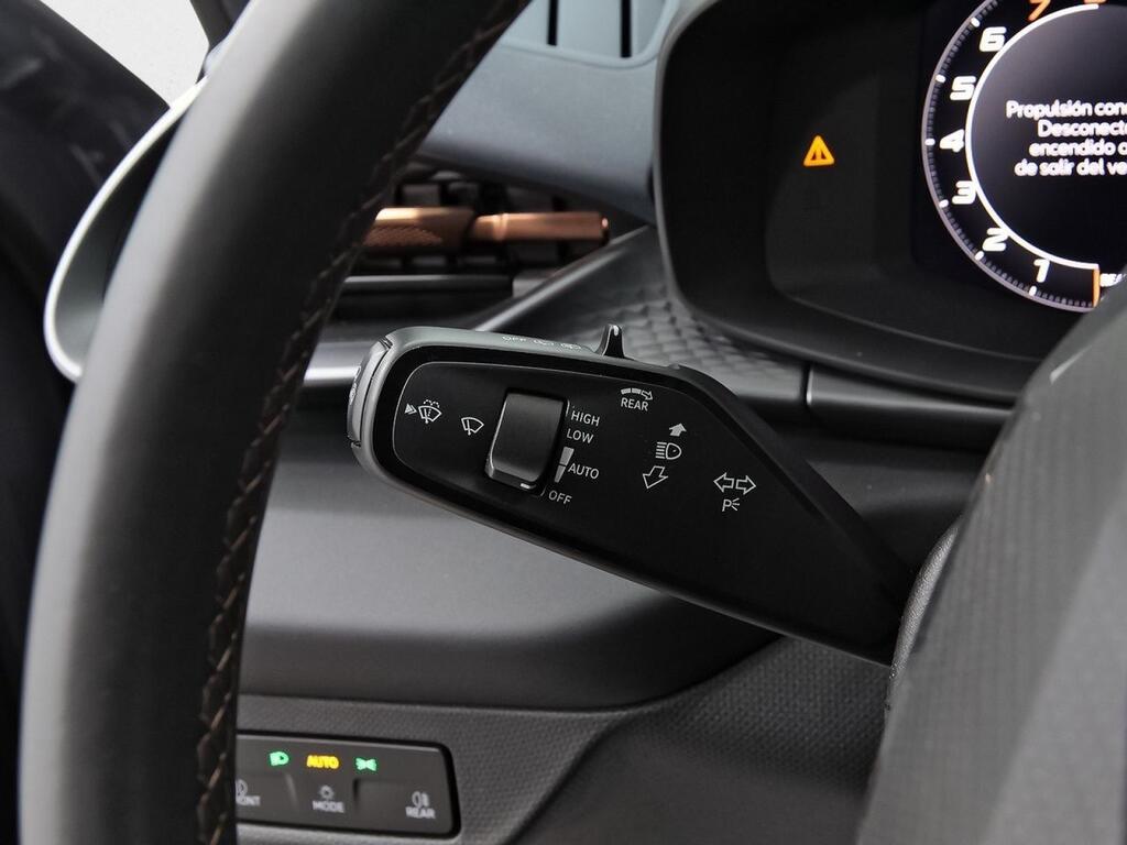 Cupra Terramar 1.5 TSI e-Hybrid 200kW (272 CV) VZ DSG 14
