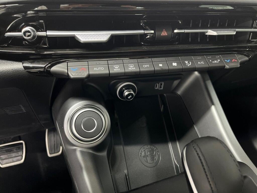 Alfa Romeo Tonale 1.3 Multi-air PHEV Speciale Q4 9