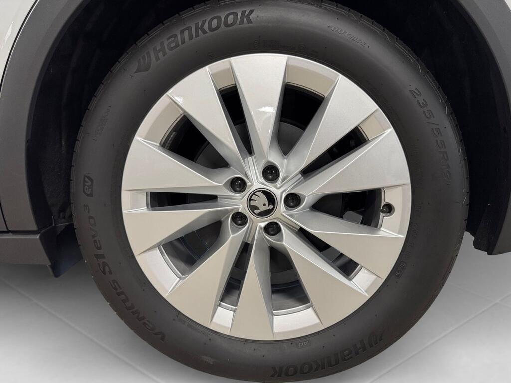 Skoda Elroq 150 kW (204 CV) 63 kWh (59 kwh neta) 8