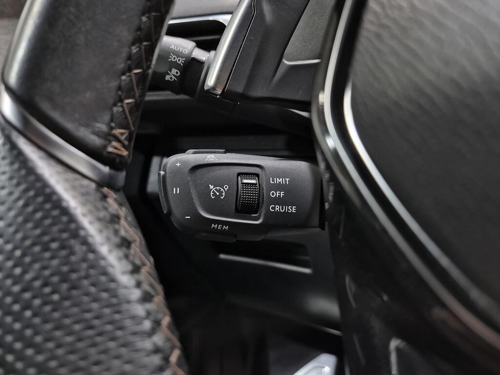 Peugeot 3008 1.2 PureTech 96KW S&S GT EAT8 Segunda mano