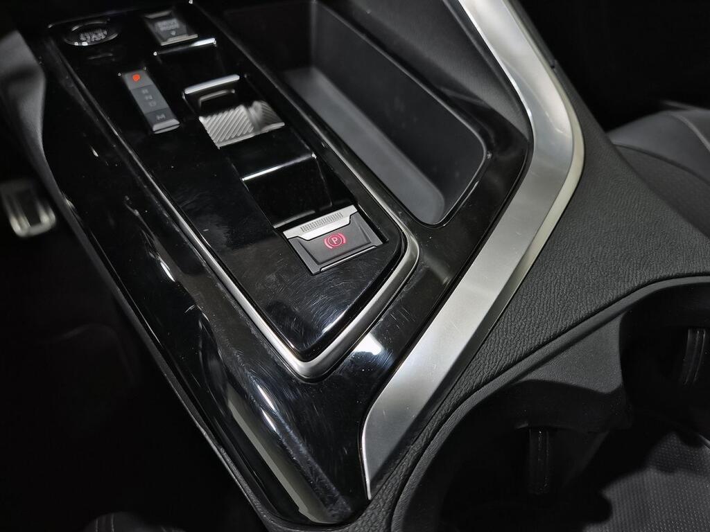 Peugeot 3008 1.2 PureTech 96KW S&S GT EAT8 Segunda mano