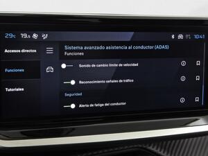 Peugeot 208 Allure Puretech 100 29