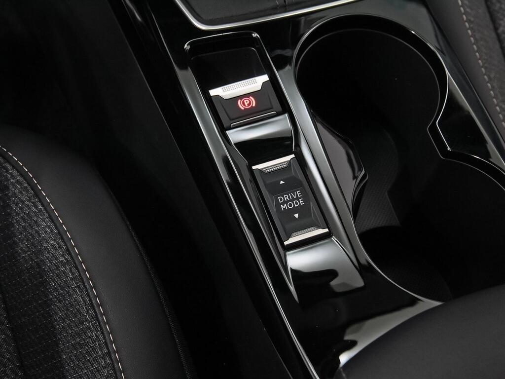 Peugeot 208 Allure Puretech 100 Segunda mano